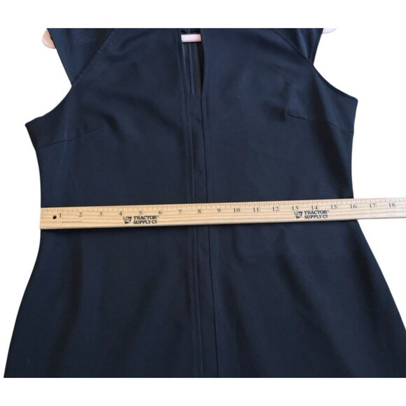 $120 Neiman Marcus Women's Black‎ Stretch Cap Sleeve Sheath Dress Size Medium - Picture 8 of 11